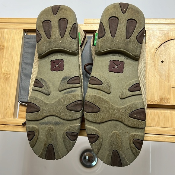 Used twisted x women’s shoes - Picture 2 of 3